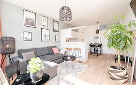 Amsterdam Beach Apartment 1, Private Garden